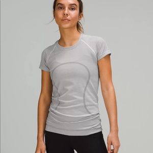 FOR KATE - Lululemon Swiftly Tech Short Sleeve Shirt 2.0 - Tempo Stripe